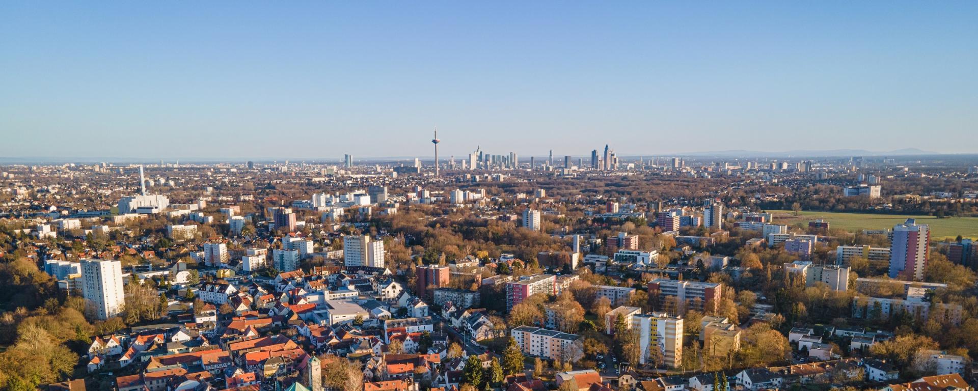 Blick aus der Vogelperspektive auf Frankfurt